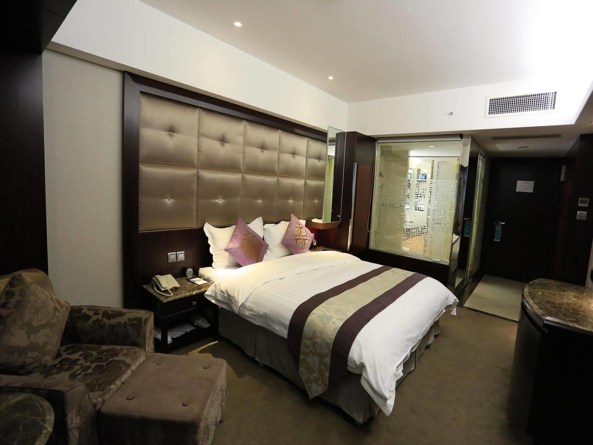 Jin'Gu Hotel Harbin Exterior foto